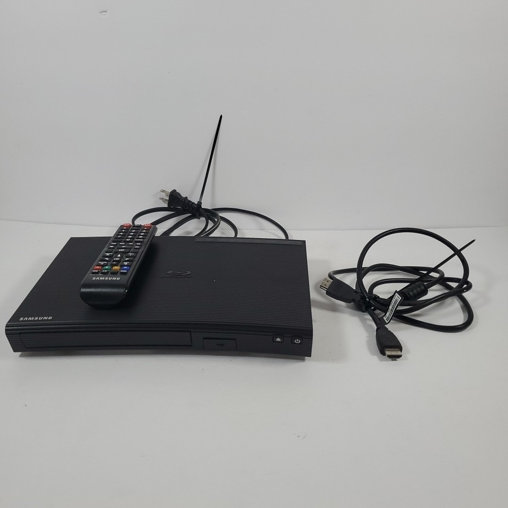 Samsung BD-J57C Smart Curved‎ Blu-Ray Disc DVD Player Streaming With Remote